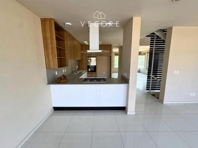 CASA EN VENTA, NUEVA GALICIA, TLAJOMULCO DE ZUÑIGA