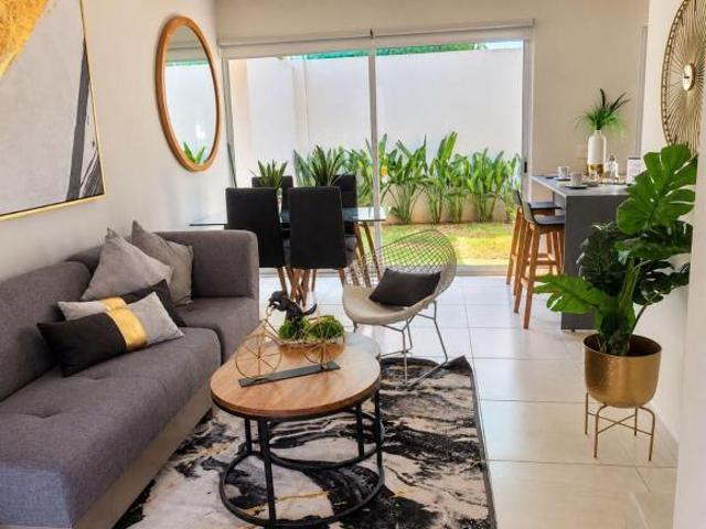 CASA en VENTA Nueva! recámara en P/B cerca al Nuevo Hospital Sta María Chapalita, Capital Norte