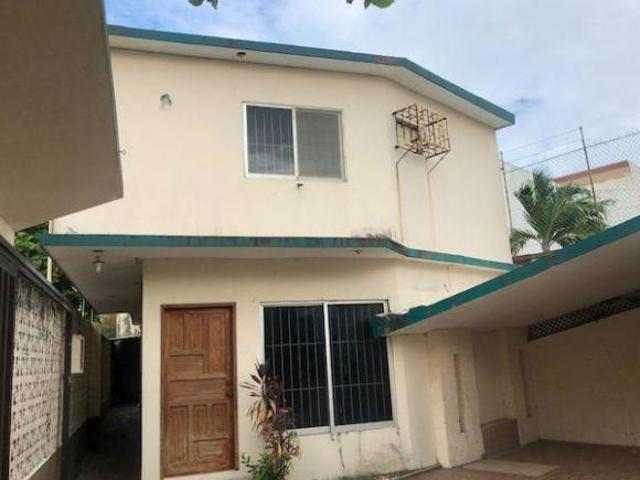 Casa en Venta, Nuevo León, Col. Petrolera
