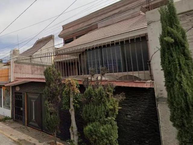 Casa en Venta, Nezahualcoyotl, Adjudicada Cerca de Av Central!OPORTUNIDAD