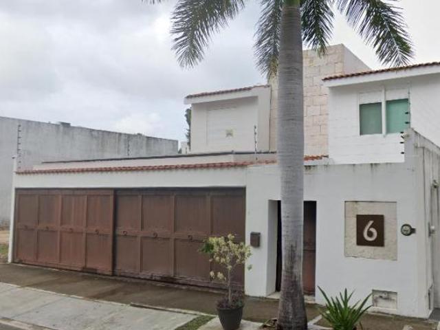CASA EN VENTA NIZUC