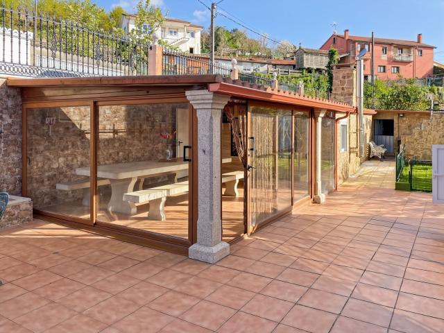Casa en venta. Noia