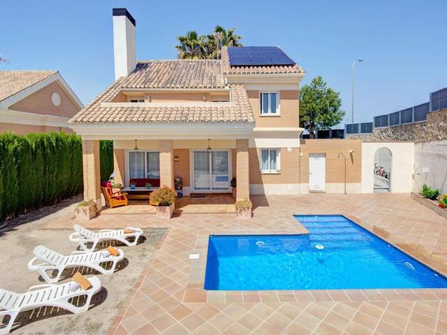 Casa en venta Otura, España