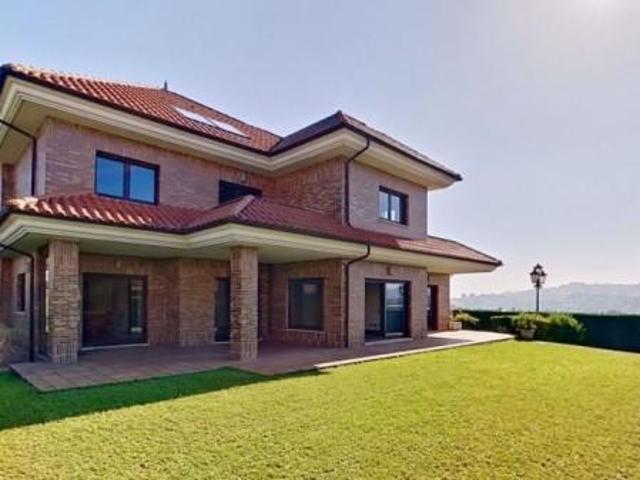 Casa en venta Oviedo