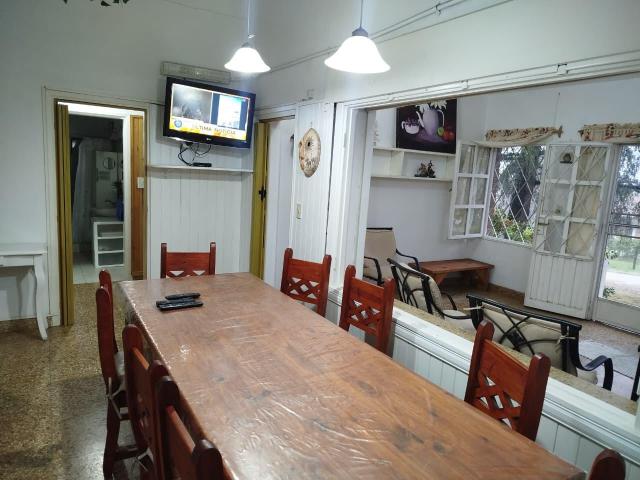Casa en venta o alquiler en Los Aromos, a 200 metros del Río