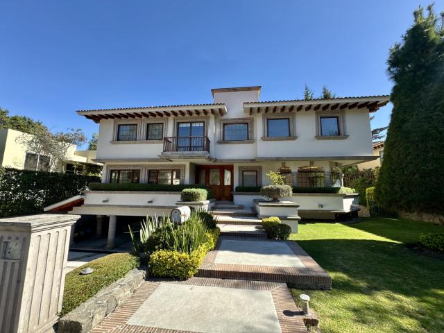 Casa en Venta o en Renta en el exclusivo Residencial y Club de Golf Los Encinos