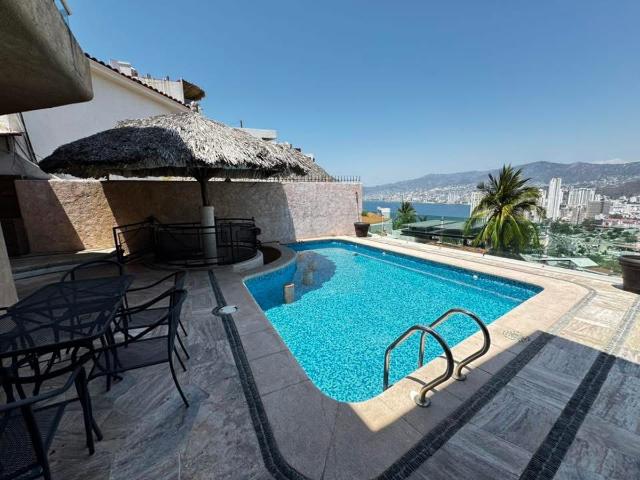 ¡CASA EN VENTA Ò RETA!