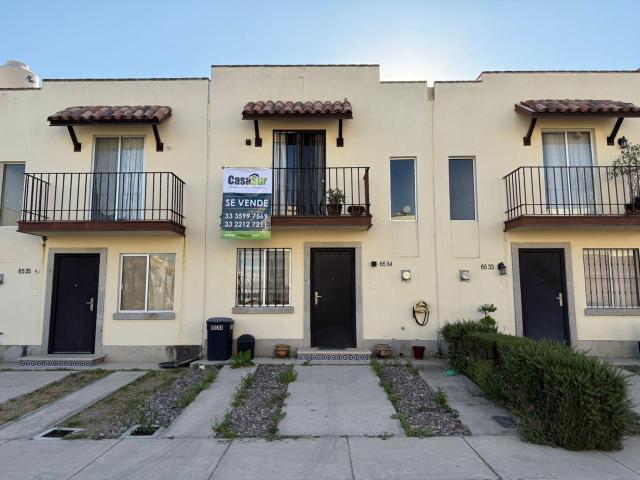 Casa en venta o renta 2 recamaras en Alta California Tlajomulco