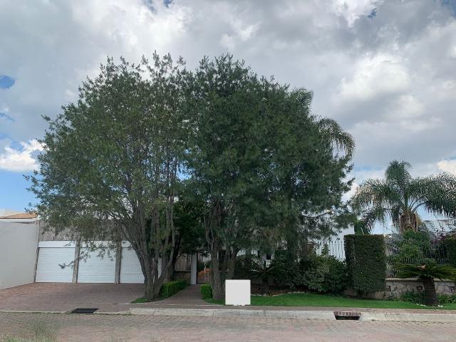 CASA EN VENTA O RENTA