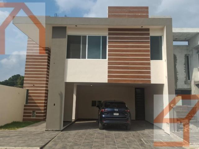 Casa en Venta o Renta Col. Lomas del Chairel