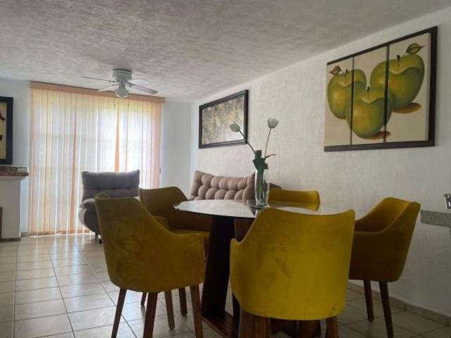 Casa en Venta o Renta con Alberca, Roof top y Cisterna en El Chante