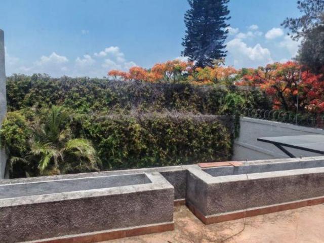 Casa en venta o renta con terreno excedente en la cantera