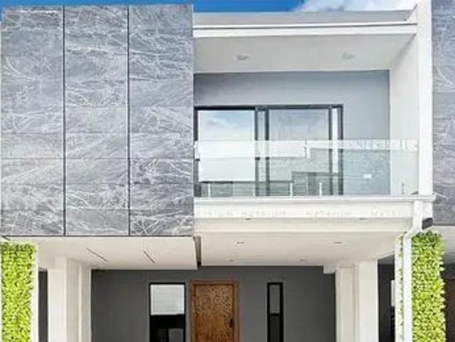 Casa En Venta O Renta Cerrada Rejon Equipada Con Terraza Roof Top, Zona Reliz