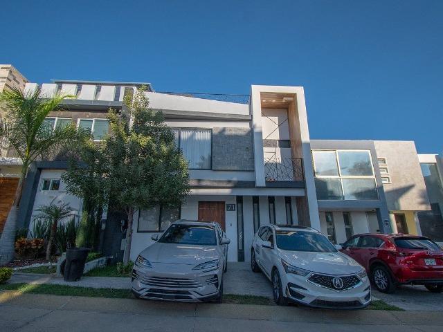 Casa en Venta o Renta Amueblada en Valle Imperial