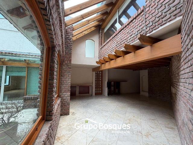 Casa en Venta o Renta en Bosques de las Lomas, CDMX