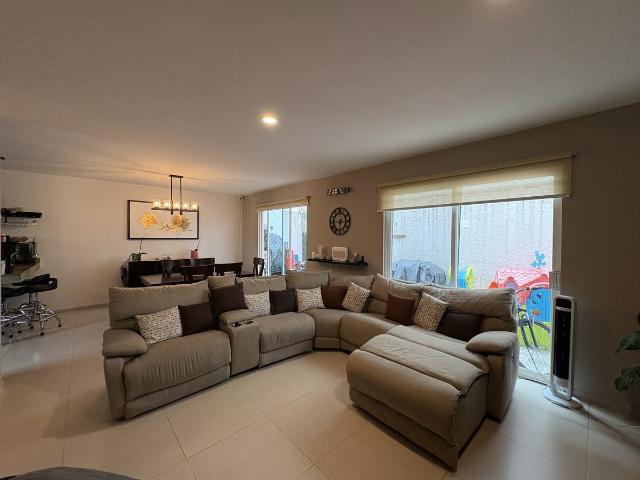 Casa en Venta o Renta en El Mirador súper ubicada