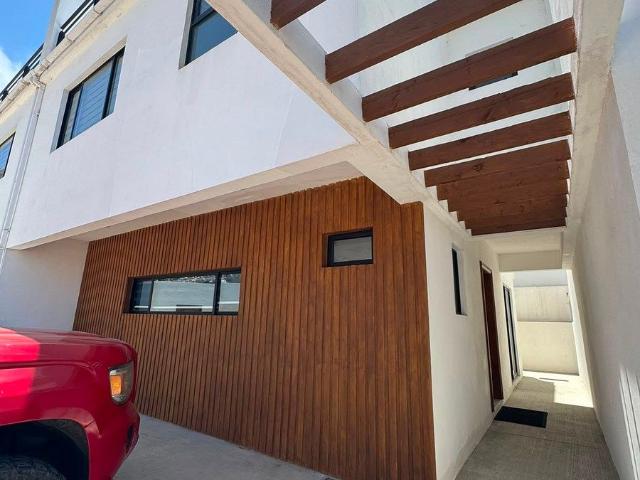 Casa en VENTA O RENTA en Fraccionamiento Quetzal, Ensenada B.C
