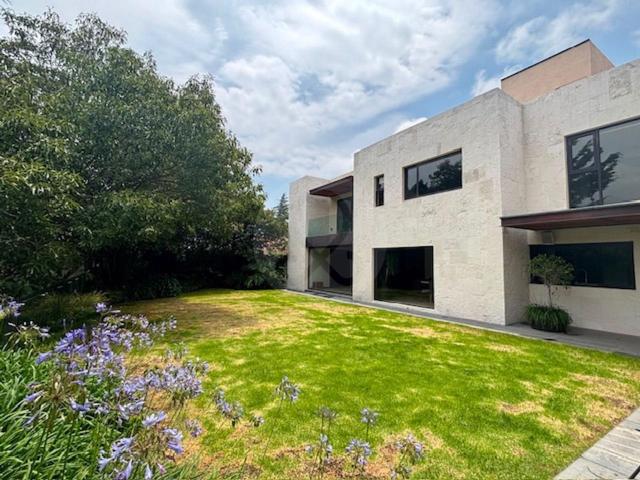 Casa en Venta o Renta en Lomas de Vista Hermosa