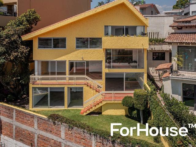 Casa en venta o renta en Piracantos Bosques de las Lomas