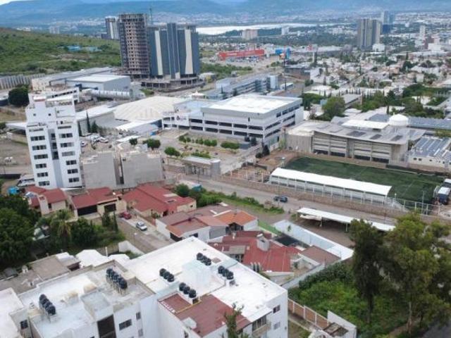 Casa en venta o renta junto a La Universidad de la Salle, León Guanajuato