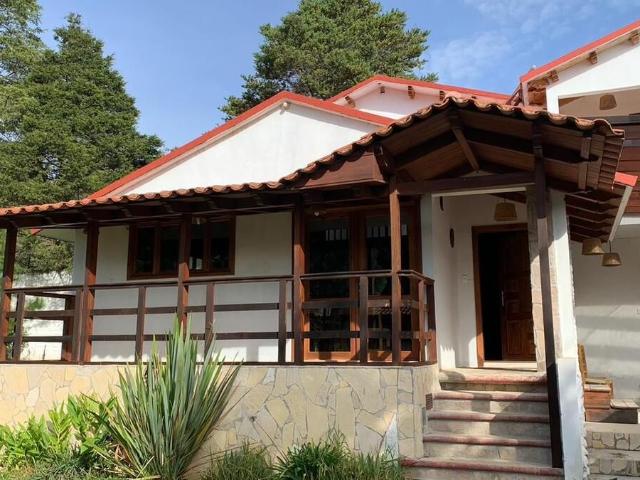 Casa en Venta o Renta muebles solo en renta habitación, oficinas o Home office
