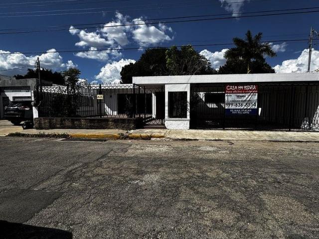 Casa en venta o renta para oficina o uso habitacional