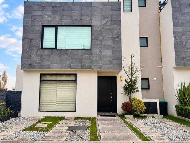 CASA EN VENTA O RENTA | ROOF GARDEN