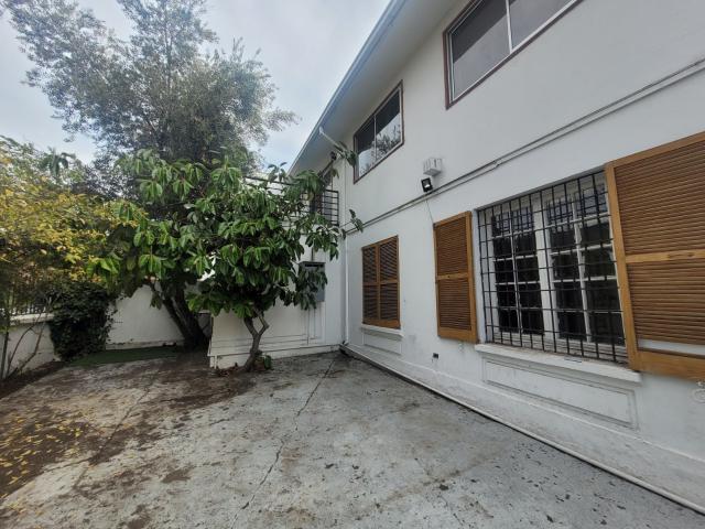Casa en Venta Oficina / Comercial / Habitacional