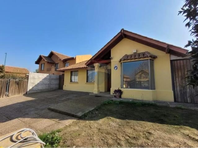 ¡Casa en venta – oportunidad en ayres de chicureo! 4 dormitorios por 5100.00 en Colina