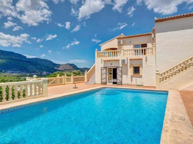 Casa en venta Orba