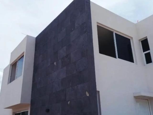 CASAS EN VENTA ATRAS DEL SANT JOSEPH XILOTZINGO