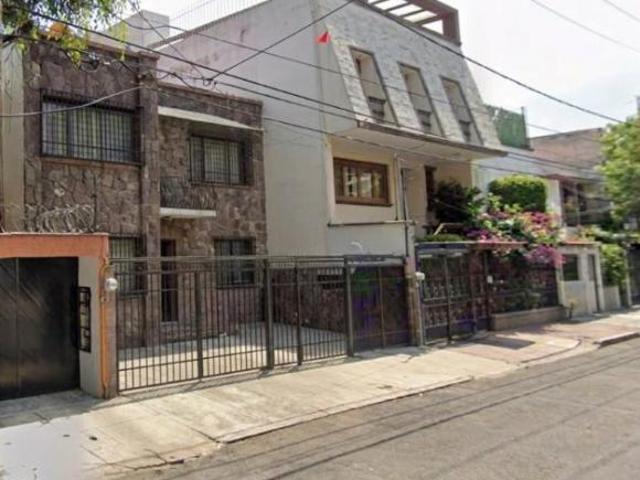 CASA EN VENTA AV. MILTON ANZUREZ CDMX