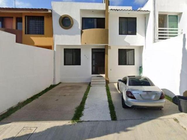 Casa en venta Av. Montes Azules, Fracc. Las Nubes, Chiapas