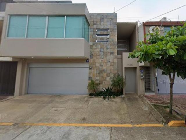 Casa en venta Av. Bellavista, Colonia Maria de la Piedad Veracruz