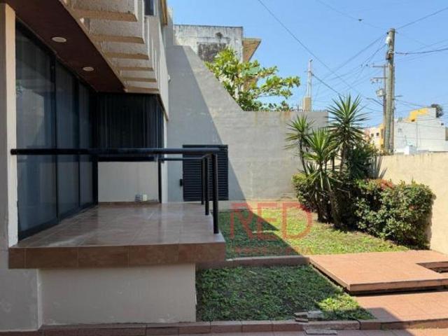 Casa en Venta Av. Cuauhtémoc #, Col. Centro. Coatzacoalcos, Ver