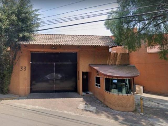 CASA EN VENTA AV. CRISTOBAL COLON CHIMALCOYOTL TLALPAN CDMX
