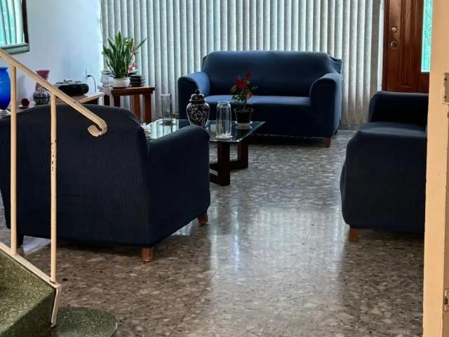 casa en venta — av. Del taller colo
