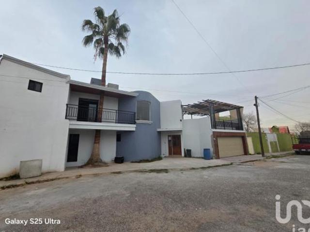CASA EN VENTA A 3 MINUTOS DEL PUENTE LIBRE