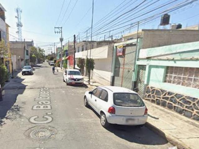 Casa en Venta a 10 min de Plaza Neza