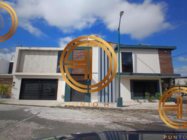 Casa en Venta a 10 min de Plaza Crystal Cordoba