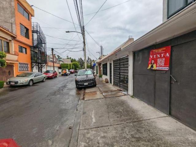 CASA EN VENTA A 10 MINUTOS DE LA CENTRAL DE ABASTOS CDMX