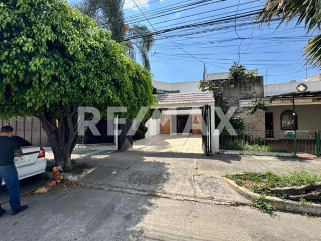 CASA EN VENTA, A 5 MINUTOS DE PLAZA LA PERLA, LA CALMA, GUADALAJARA, JALISCO. 4