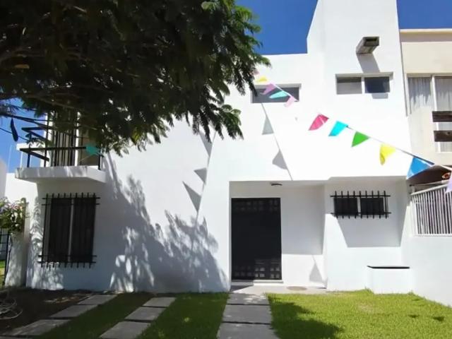 Casa en Venta a 5 minutos UAQ Av. Constituyentes, Corregidora, Qro
