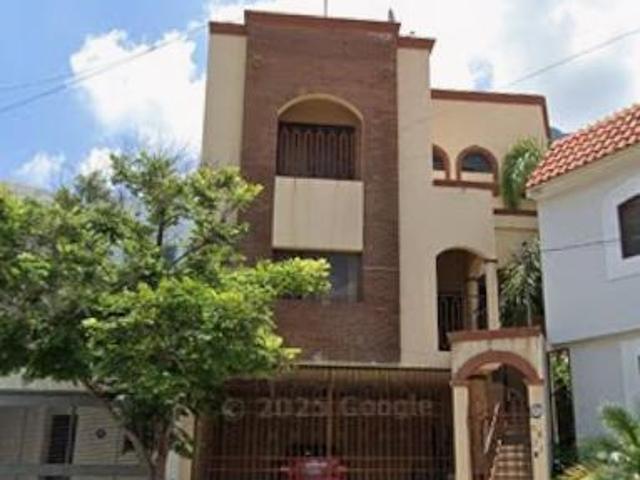 Casa en Venta a 5 min de Plaza las Villas
