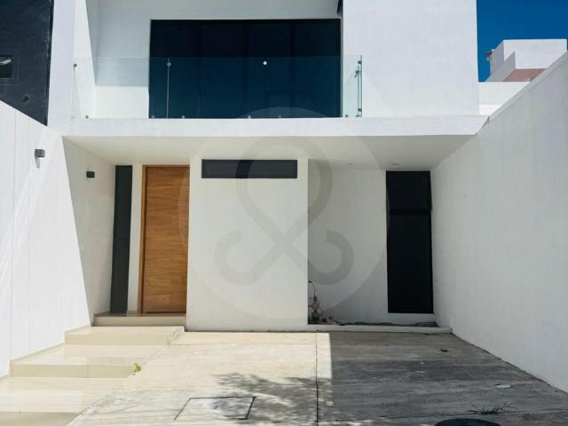 CASA EN VENTA A ESTRENAR EN EL CORTIJO DE SAN AGUSTIN CON ESTUDIO EN PB