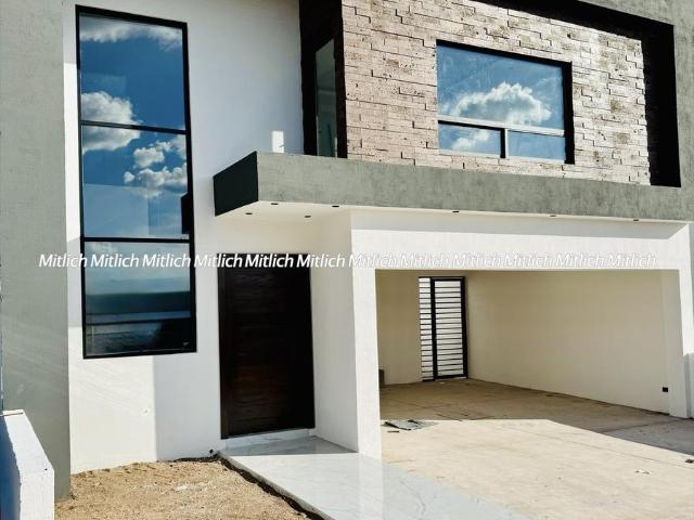 Casa en venta a estrenar Fracc. Condesa Rejon $6,000,000