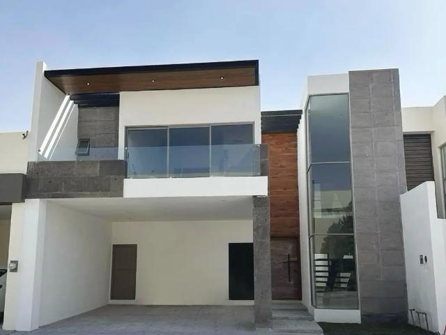 Casa en venta a la entrada de Viñedos, Torreón, Coahuila de Zaragoza