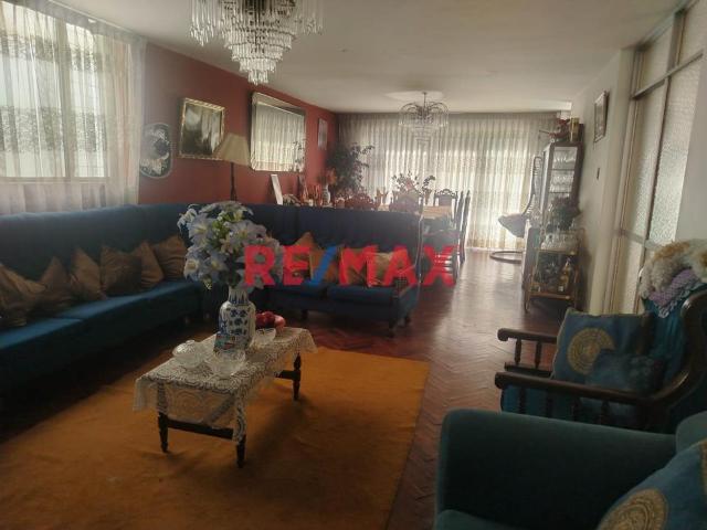 Casa En Venta A Media Cuadra Del Colegio Medico Ideal Para Vivir Confortablemente, Para Clinica O Proyecto Inmobiliario Parametro 6