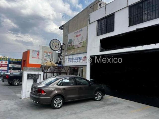 Casa en venta a pie de calle con uso de suelo mixto – Excelente oportunidad de inversión