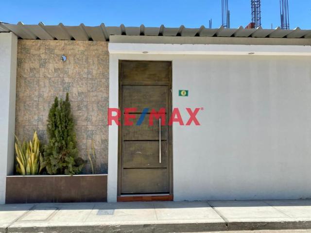 ✨✨Casa En Venta A Precio De Ocasion Con Doble Frente  Urb. Palmeras ️ Centenario | Apta Para Credito Hipotecario✅